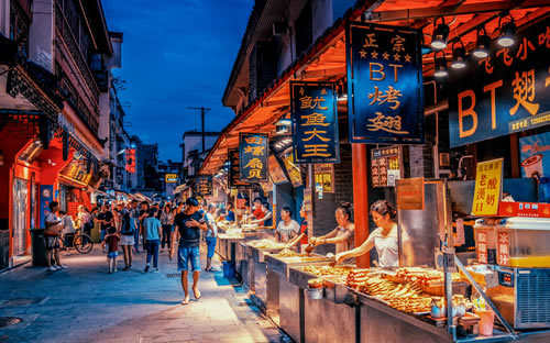 武汉夜市最火爆的夜市(武汉夜市最火爆的夜市有哪些)